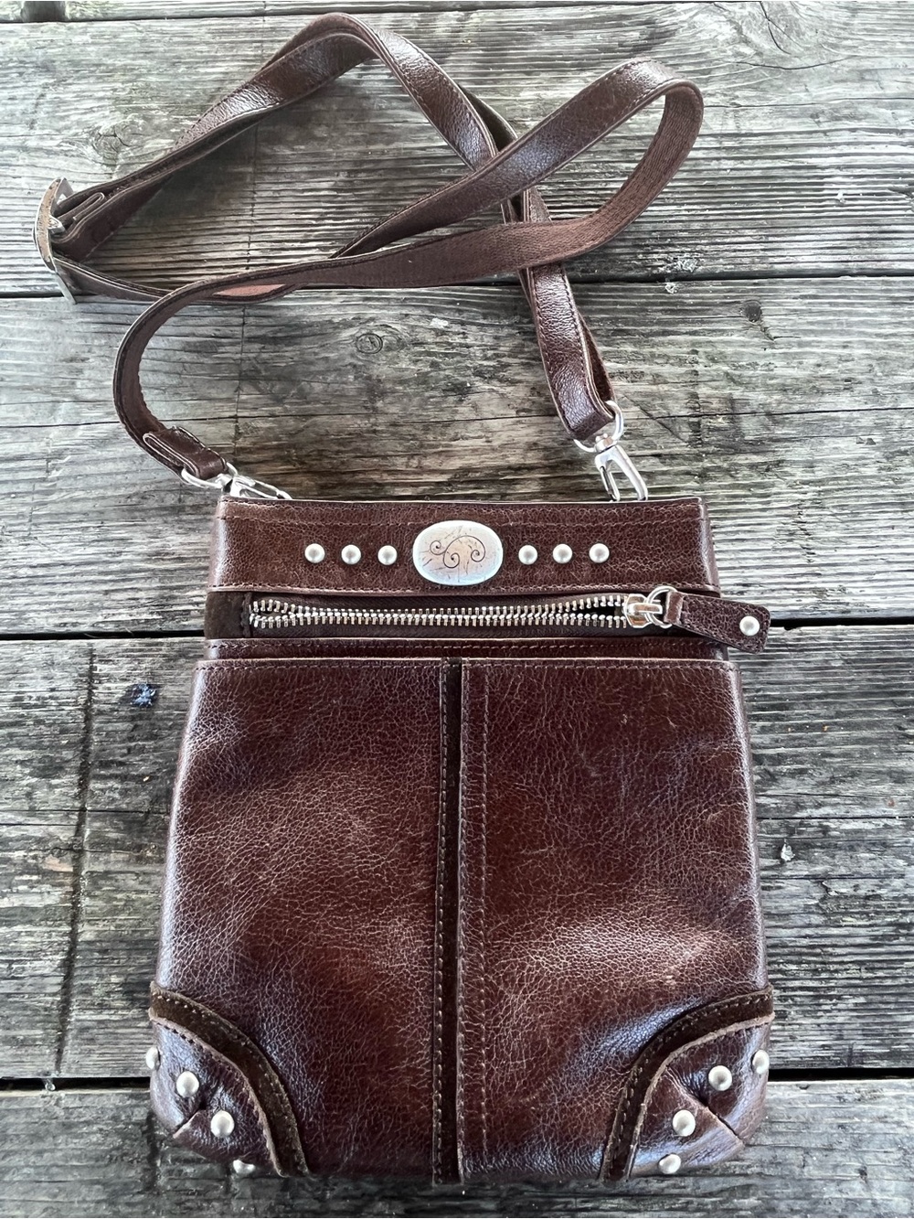 BRIGHTON Brown Leather Crossbody Bag with Stud Accents, good condition